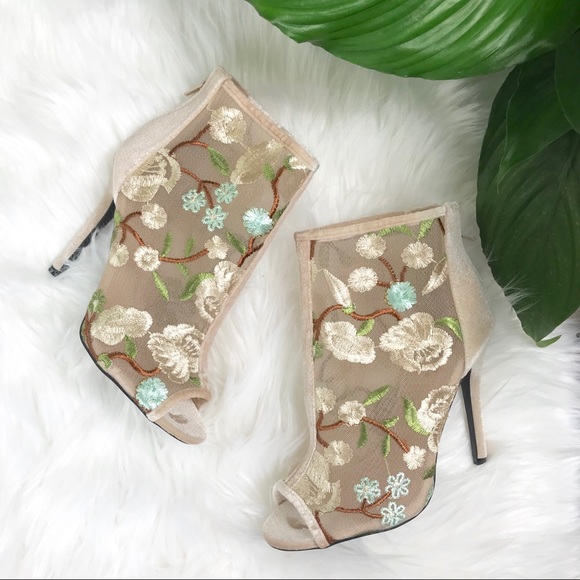 Qupid Shoes - {Quipid} Floral Mesh Peep Toe Booties Size 6